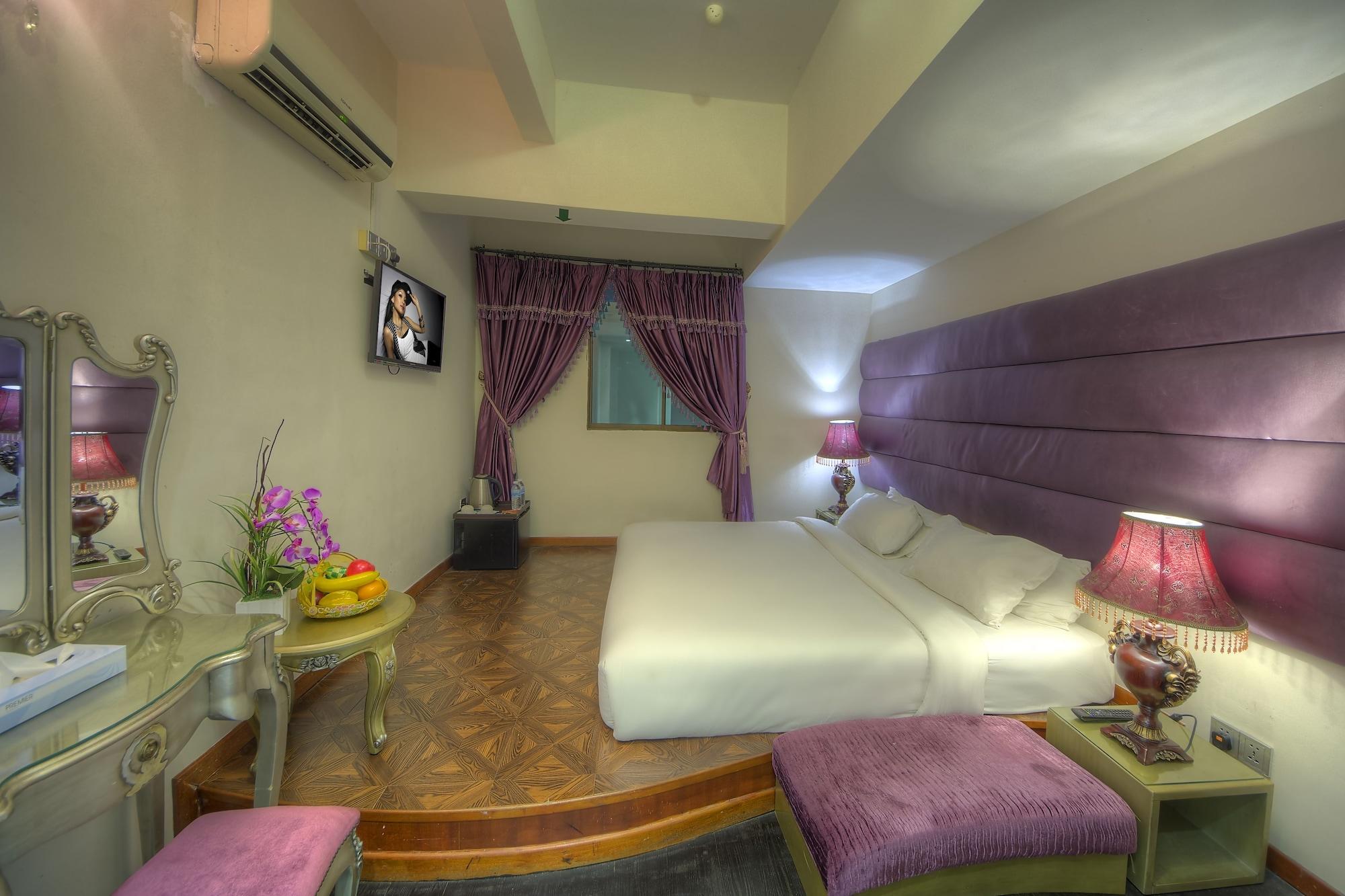 Hotel Arenaa Batik Boutique Kuantan Exterior foto