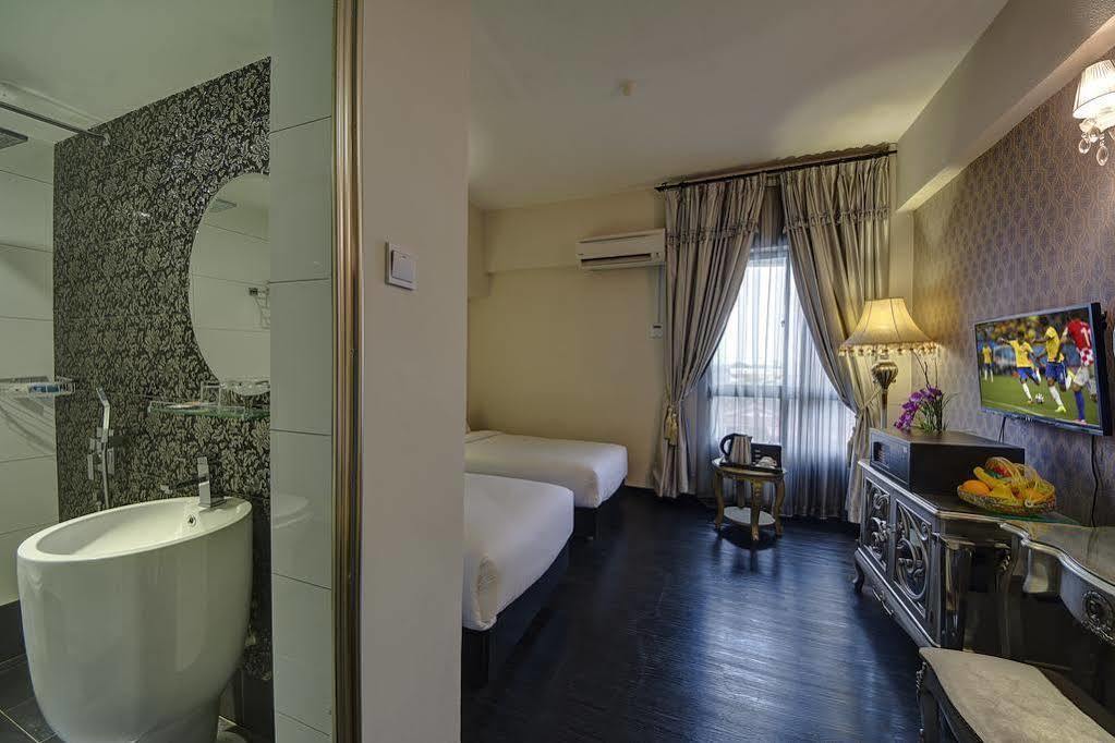 Hotel Arenaa Batik Boutique Kuantan Exterior foto